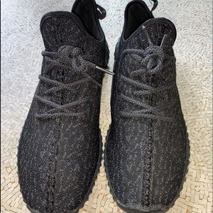 Yeezy 350 “Pirate Black”